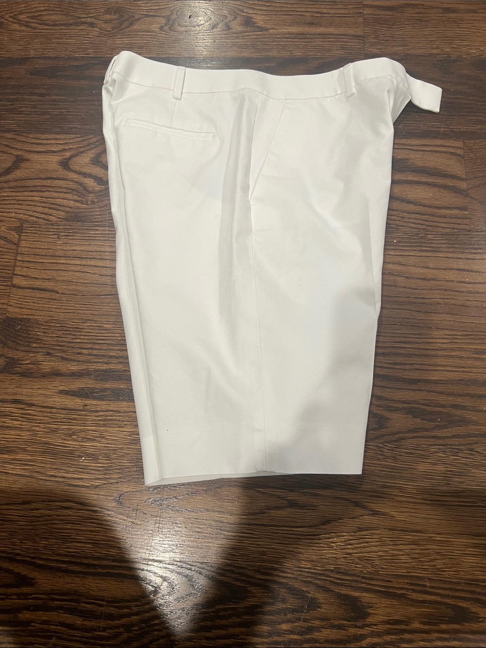 Brooks Brothers White Tailored Bermuda Shorts - Picture 5 of 6